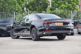 2026款奥迪A8L 55 TFSI quattro旗舰型