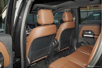 2025款奔驰GLB 220 时尚型