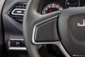 2024款瑞迈 2.8T 柴油 两驱舒适型 长轴