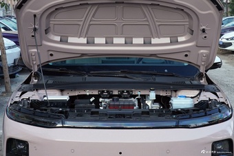 2025款零跑B01 550舒享版图片