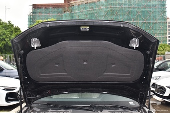 2025款奥迪A6L 改款 40 TFSI 豪华动感型