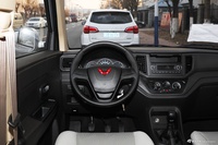 2021款五菱宏光V 1.5L改款劲享版LAR