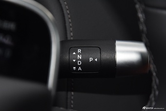 2025款理想L8 Max 智能焕新版