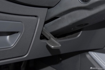 2024款奥迪A7L 45 TFSI quattro RS 套件竞速版