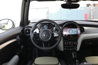 2022款MINI 2.0T COOPER S CABRIO 艺术家