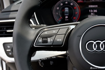 2025款奥迪A4L 200万辆悦享版 40 TFSI 时尚动感型