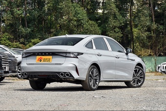 2024款艾瑞泽8 1.6T DCT睿