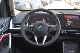 2025款宝马iX1 eDrive25L X设计套装