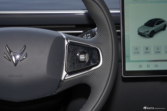 2026款极狐 阿尔法T5 增程 215 元境智行版