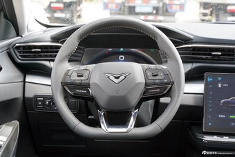 2025款凯翼昆仑 1.5T 山峰版 5座