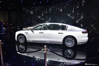 2025款尊界S800增程 4座