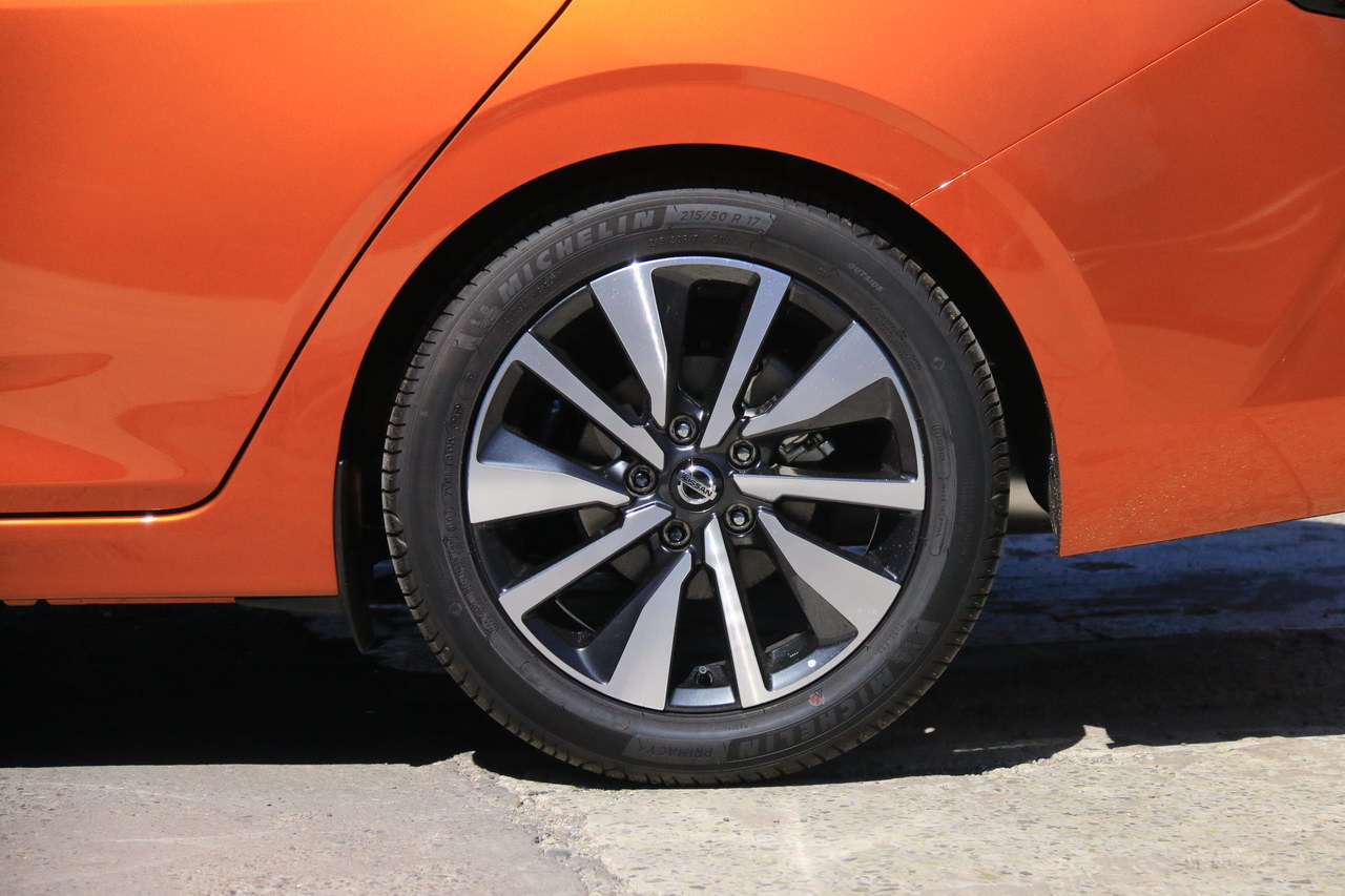 2021款轩逸1.6L TOP自动奢享版