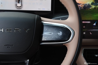 2025款瑞虎8 L 2.0T 自动长虹版 7座