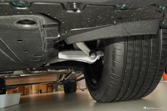 2025款ZEEKR 9X Ultra版