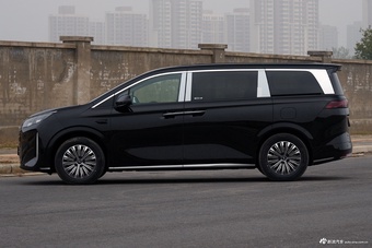 2026款比亚迪夏 DM-i 218KM超越型