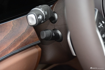 2021款奔驰E级 E 300 L 尊贵型