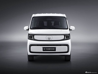 2026款睿行EM80 精英型 7座 对开门 金钟罩50kWh 380km 2C 官图