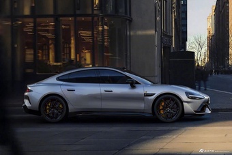 2025款小米SU7 Ultra太空银