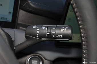 2026款RAV4荣放 2.0L 两驱豪华版