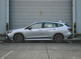 2025款斯巴鲁WRX 2.4T CVT Wagon tS EyeSight 官图