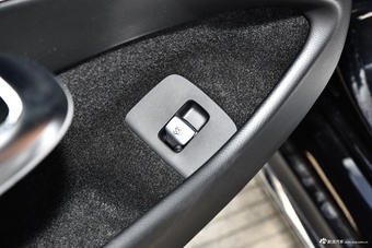 2024款奔驰E级 改款二 E 260 L