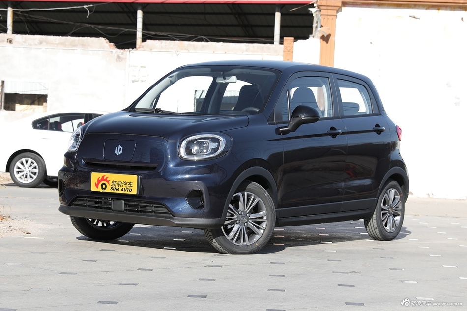 2020款零跑T03 400轻享版 