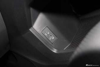 2025款风云T9 120 长续航版尊荣型 5座