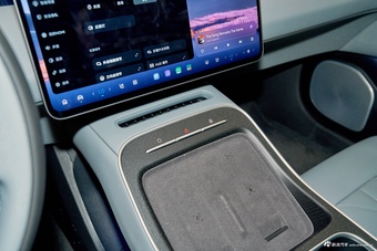 2025款蔚来ET5 75kWh