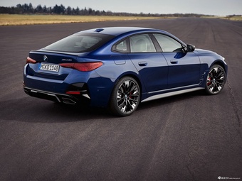 2024款宝马4系 M440i xDrive Gran Coupe 欧洲版 官图