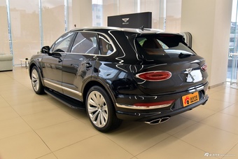 2024款添越 4.0T V8 雅度版