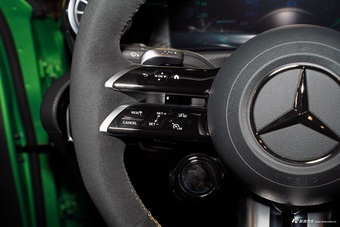 2024款AMG A 45 S 4MATIC+ 魔焰绿特别版