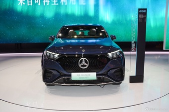 2023上海车展实拍：奔驰EQE SUV