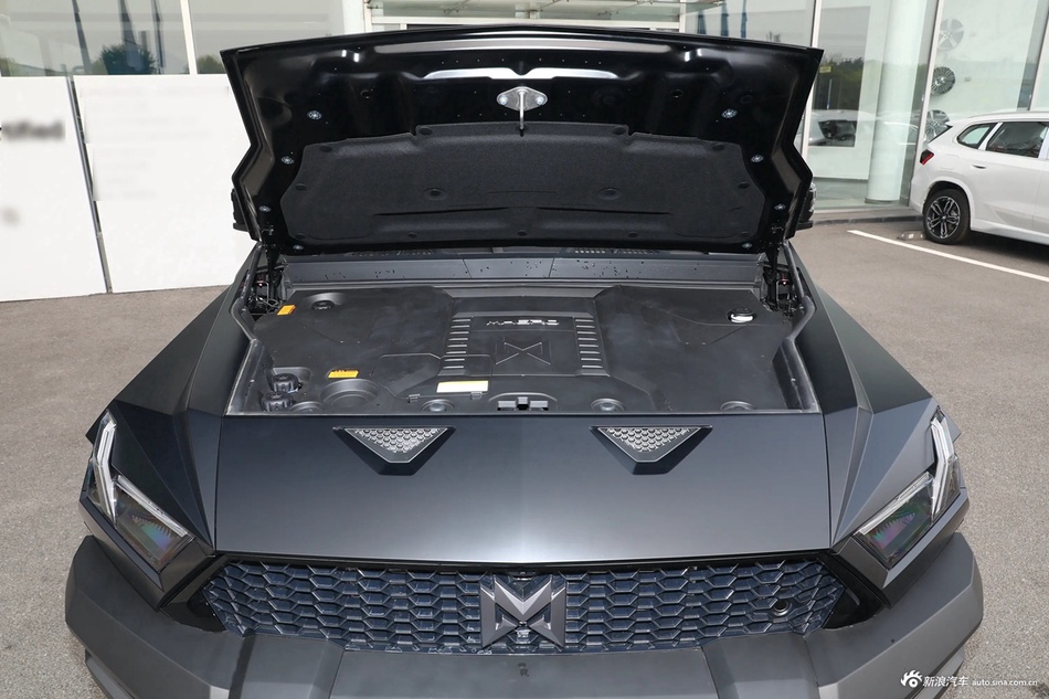 2023款猛士917 纯电基础版