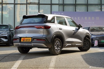 2025款比亚迪元UP 301KM领航型