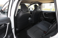 2021款威兰达双擎2.5L E-CVT两驱豪华版 