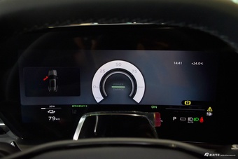 2025款奥迪Q6L e-tron 首发领航版