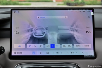 2025款博越L 第四代 1.5TD DCT 扬帆