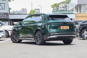 2026款ZEEKR 7X 75kWh 后驱MAX版