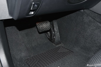 2021款奔驰E级改款 E 300 L 运动豪华型 