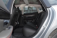 2022款小鹏汽车P7 480N+