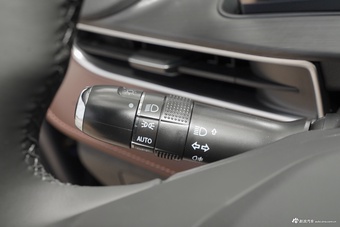 2025款瑞虎7 卓越版 1.5T CVT豪华版量子灰