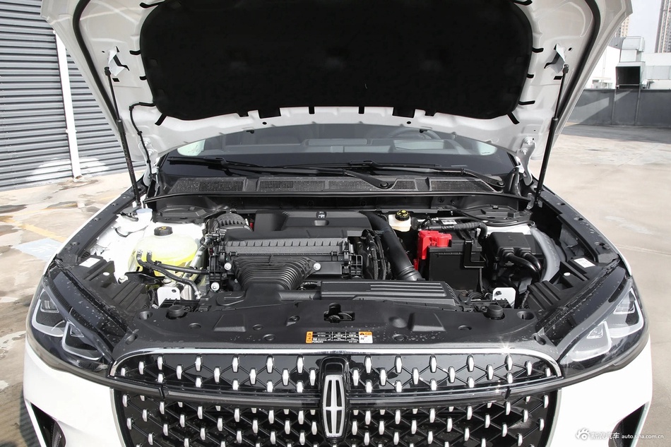 2024款冒险家 2.0T 四驱尊耀版