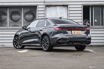 2026款一汽奥迪A5L 2.0T 运动版