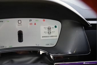 2025款唐DM 智驾版 DM-i 175KM 激光雷达旗舰型