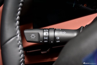 2024款长安CS75 PLUS 第三代 冠军版 1.5T 智驾劲航型