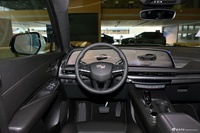 2025款凯迪拉克XT4 28T 两驱豪华型