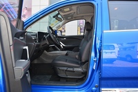 2021款大通T90 2.0T单增压手动两驱高底盘精英型长箱