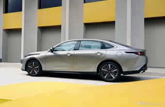2025款逸动PHEV 智慧新蓝鲸 145KM 战舰版 官图