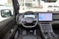 2024款极石01 尊享6座长续航版