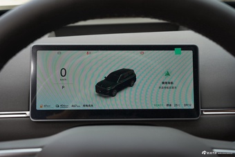 2026款零跑D19 增程500智尊版 七座